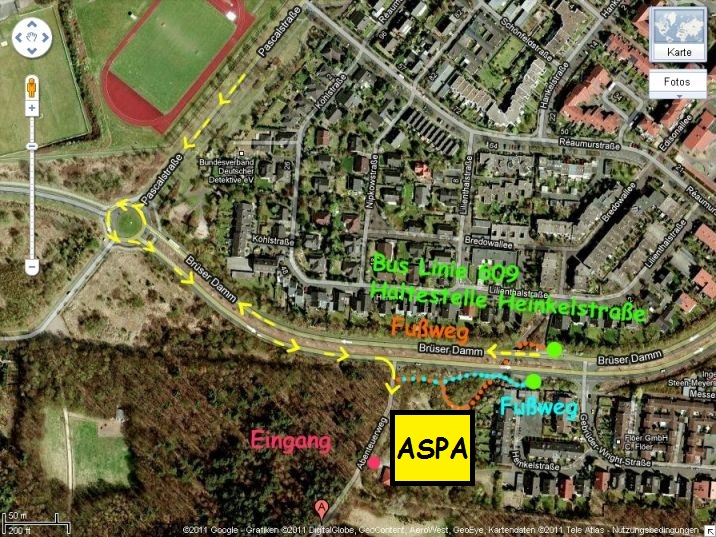 Satellitenbild mit Hinweisen zur Anfahrt zum Br&uuml;ser Dorf mit Bushaltestellen und Fu&szlig;wegen